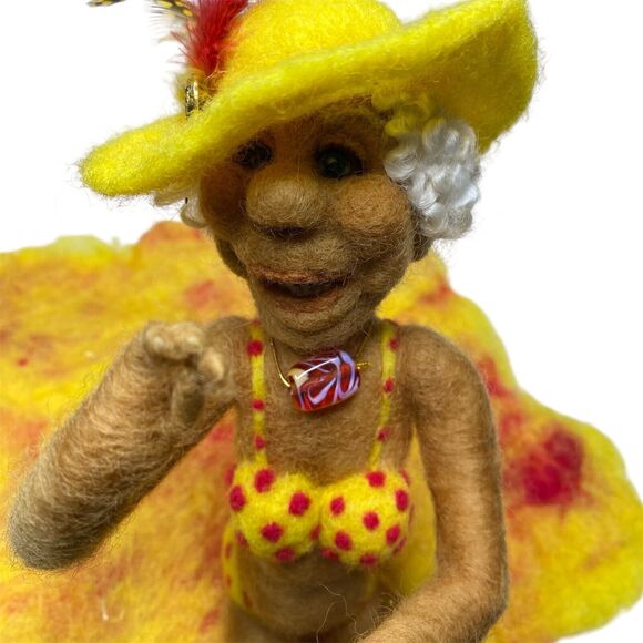 Lorraine Cathey Doll Hand Made Wool Felt Old Lady Yellow Polka Dot Bikini Towel - Picture 2 of 10